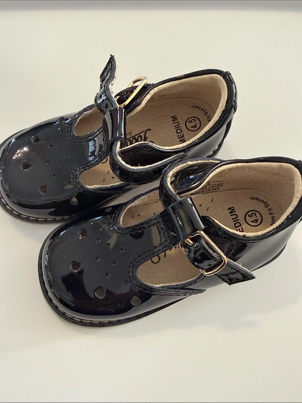 FootMates Black Patent Mary Jane Shoes for Kids 4.5